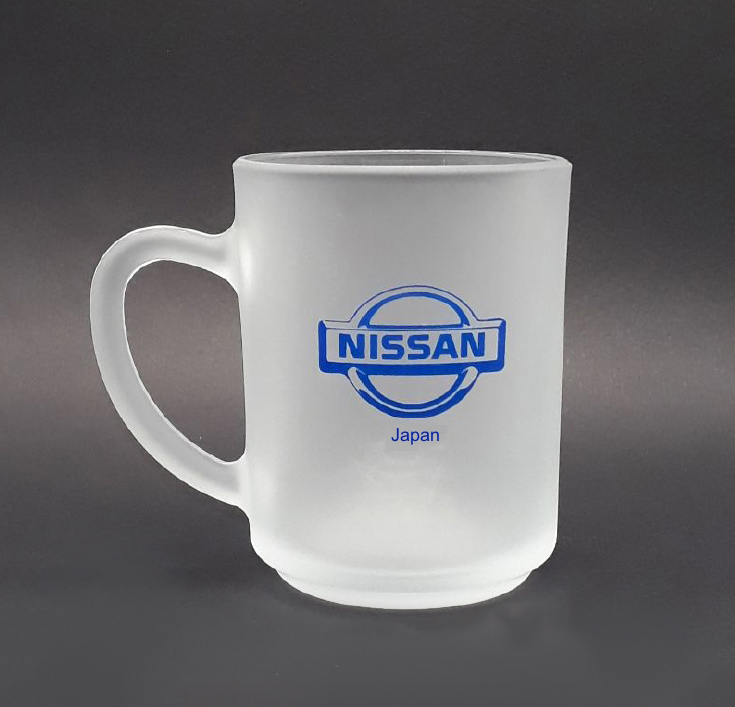 ليوان مات شيشه اي