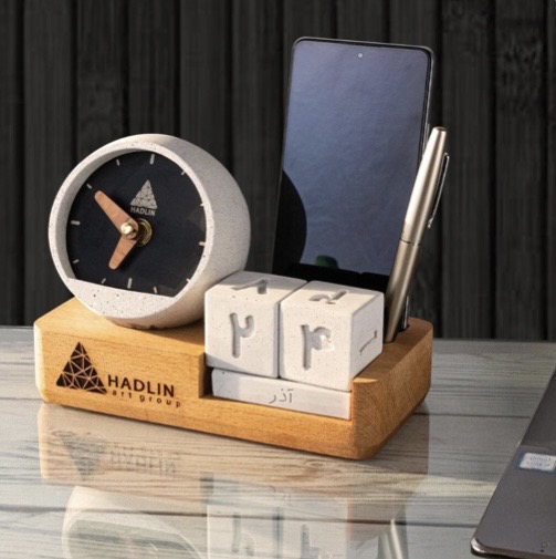 ست تقويم ساعت چوبين
